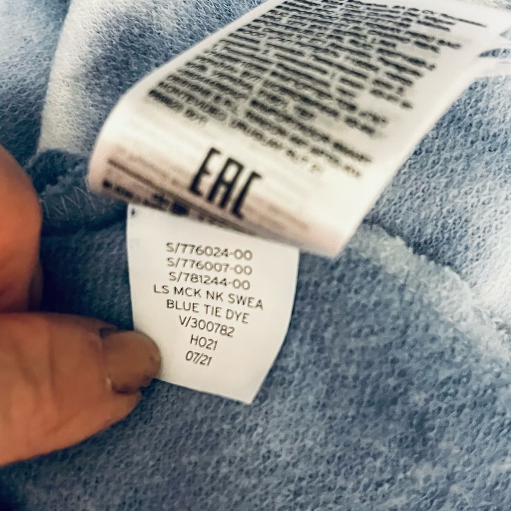 Gap size medium, long sleeve tie-dyed heavyweight T-shirt dress - Picture 4 of 6